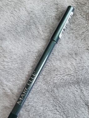 NWT Marcelle Green Eyeliners - 24H Hold Velvet Waterproof Hypoallergenic